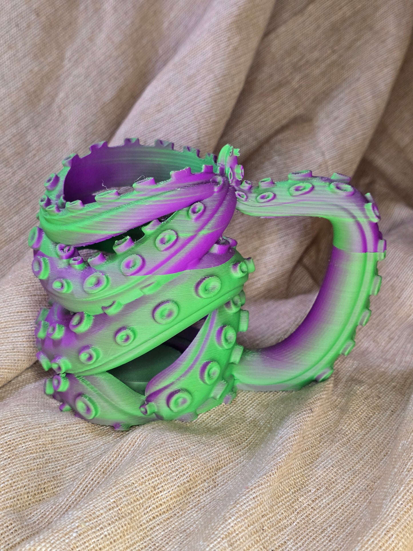 Octopus can holder